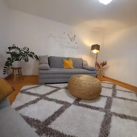 S'rastl Direkt Mit Bergpanorama 格伦德尔湖