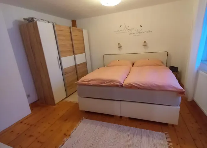 Apartment S'rastl Direkt Mit Bergpanorama Grundlsee