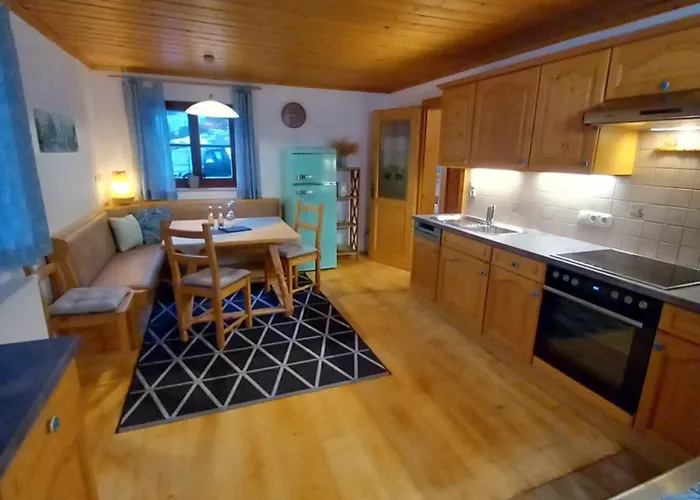 S'rastl Direkt Mit Bergpanorama